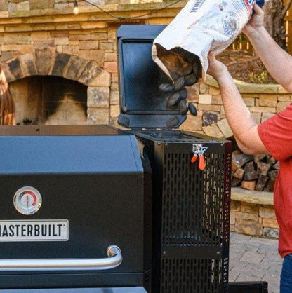 Masterbuilt Gravity Series™ 800 Digital Charcoal Griddle + Grill