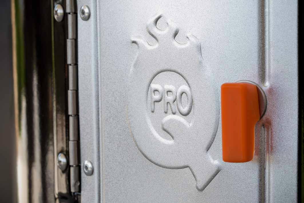 ProQ Frontier BBQ Smoker